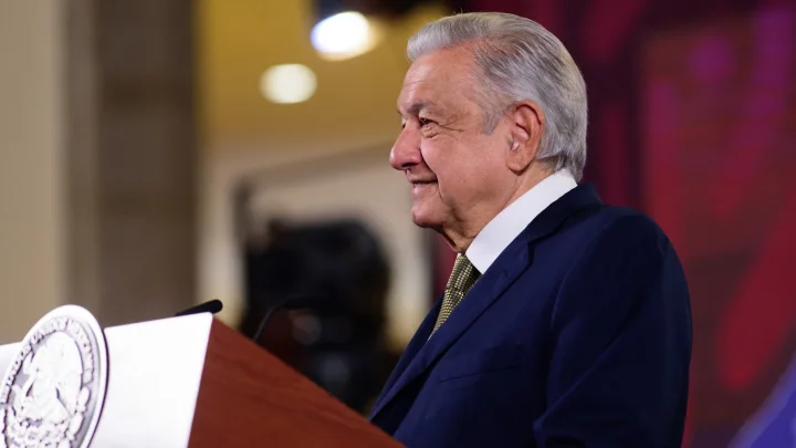 “López Obrador Anuncia Ambicioso Paquete de Reformas Constitucionales”