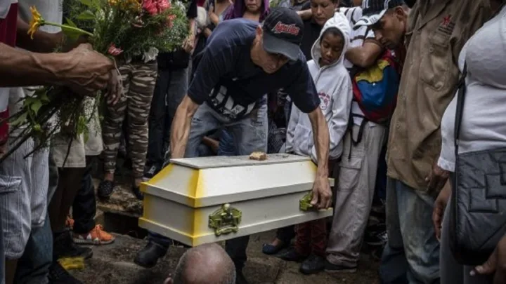 Estos son los detalles del asesinato de dos menores por no pagar derecho de piso