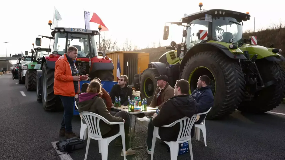  Detenciones en Protestas Agrícolas: Francia Enfrenta la Firmeza del Gobierno