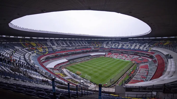 “América Decide Permanecer en el Azteca: No Utilizará el Estadio Ciudad de los Deportes”