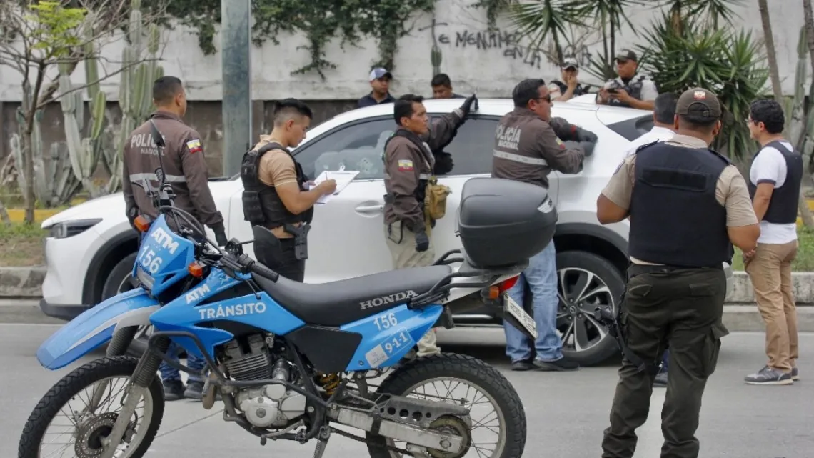 “Tragedia en Quito: Funcionario de la Fiscalía de Ecuador Pierde la Vida al Caer del Octavo Piso”
