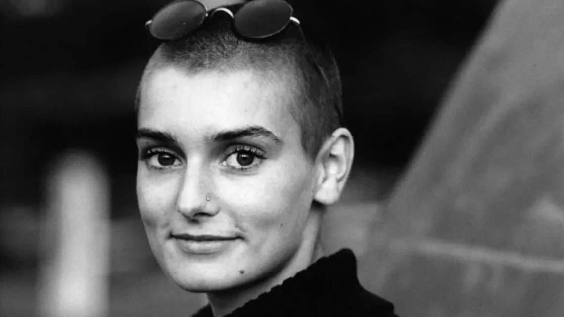 “Causas Naturales: El Misterio Detrás de la Muerte de Sinéad O’Connor Finalmente Revelado”