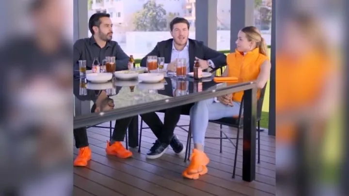 INE ordena retirar video de destape y espectaculares