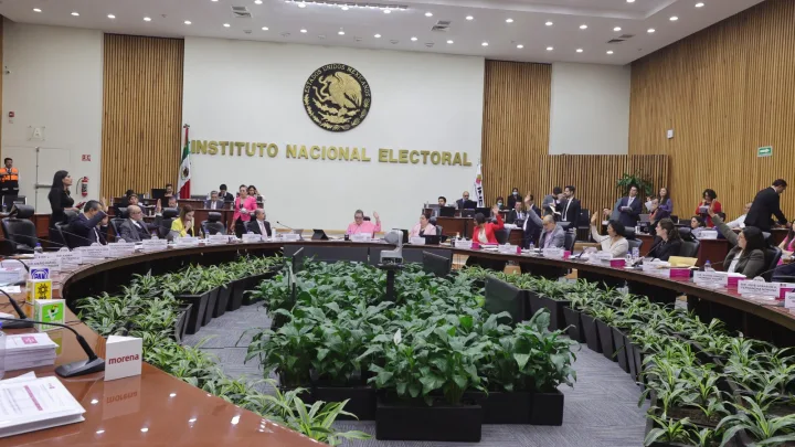 INE “Perdona” a Morena: Reduce Multa en Más de 15 Millones de Pesos