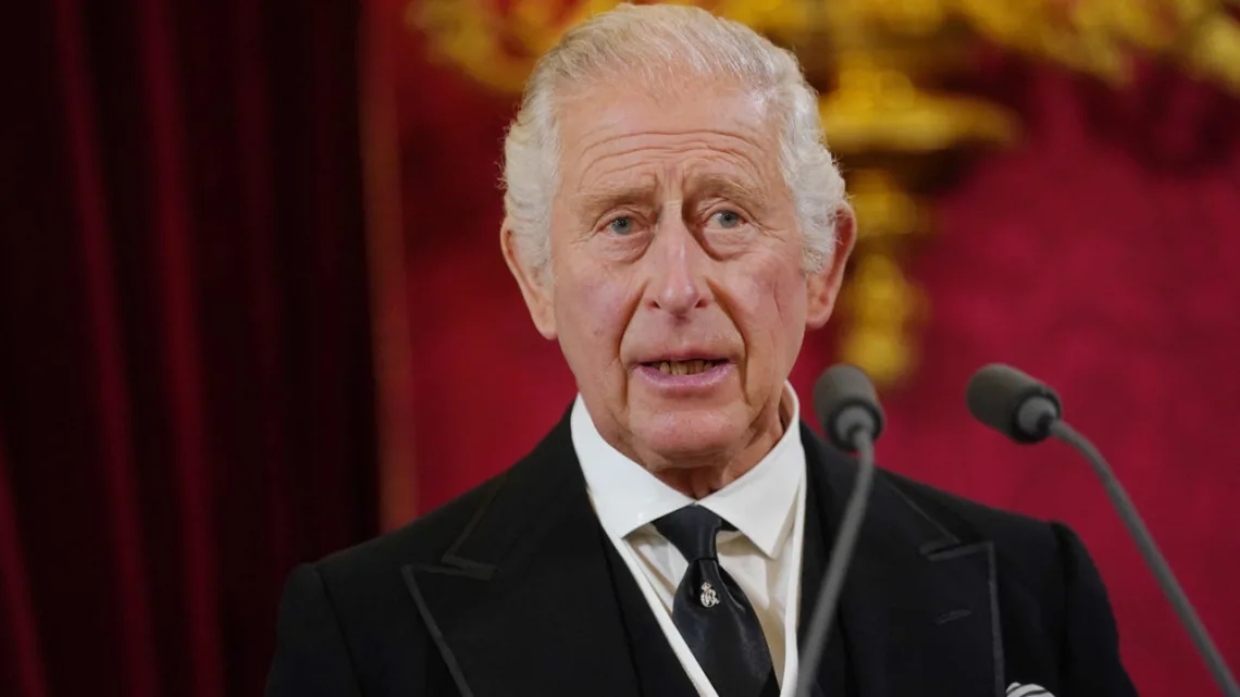 “Rey Carlos III Afronta Diagnóstico de Cáncer: Desafío en su Reinado”
