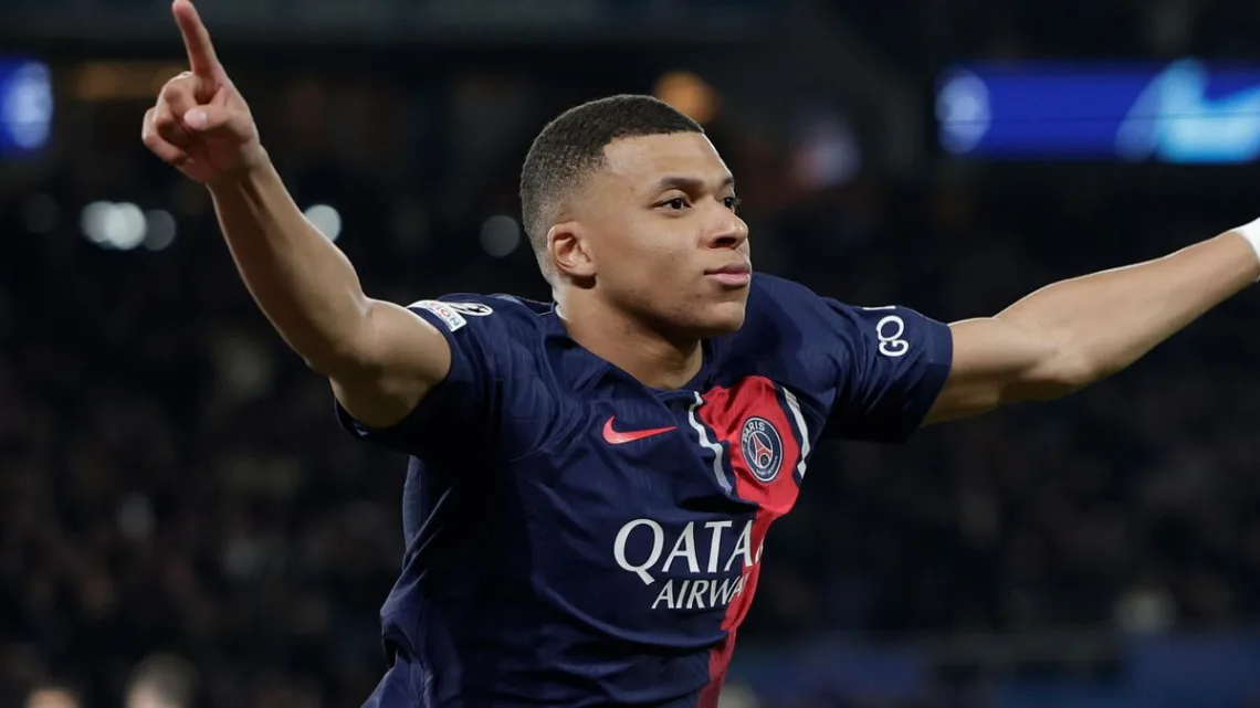 Mbappé lidera triunfo del PSG en Champions