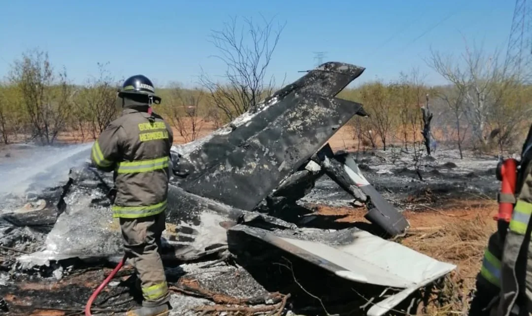 Oaxaca: Reportan un muerto a causa de avioneta desplomada en paracaidismo