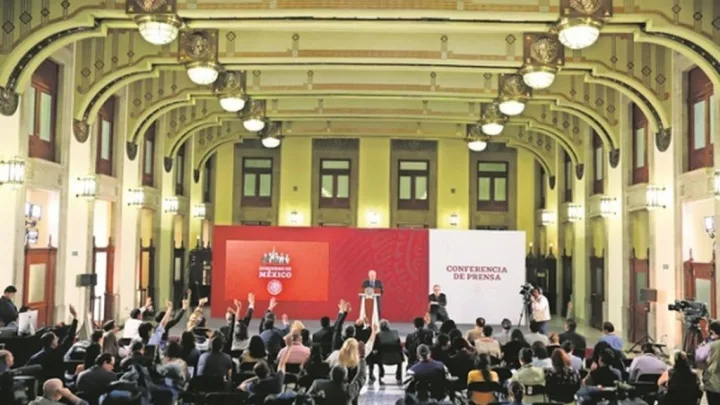 Continúa la investigación por la filtración de datos de periodistas: AMLO
