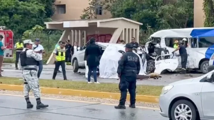 6 Muertos a causa de accidente en la carretera Puerto Aventuras-Tulum 