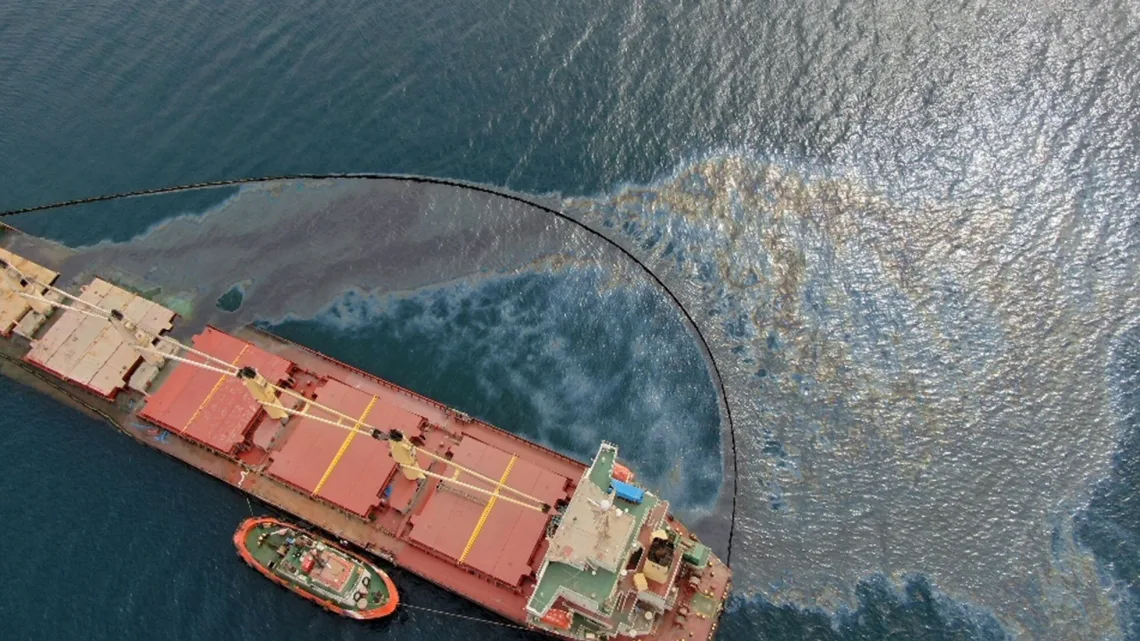 Acuerdo en la UE para prohibir vertidos de barcos   