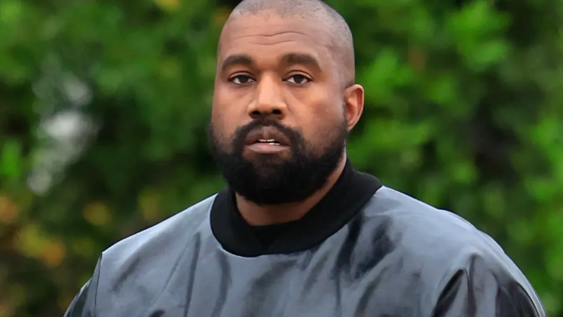 Kanye West confiesa que vivió en fábricas para evitar la bancarrota