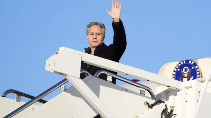  “Antony Blinken Busca Avances en el Alto el Fuego en Gaza en Reunión con Mediadores Egipcios”