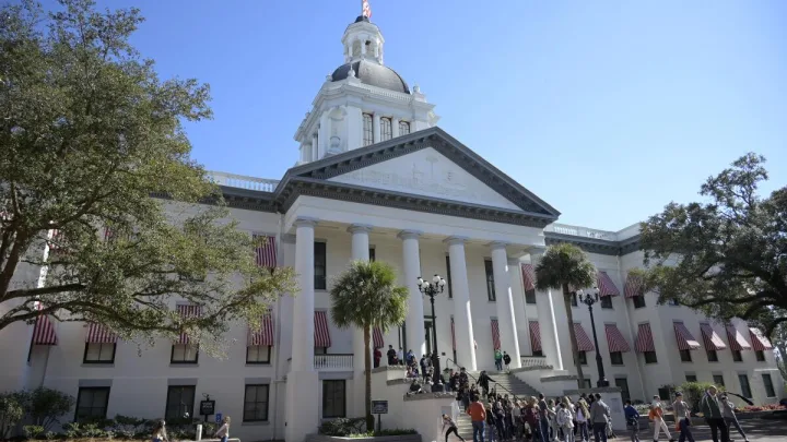  “Florida: Cámara Baja Aprueba Iniciativa que Flexibiliza Trabajo Infantil”