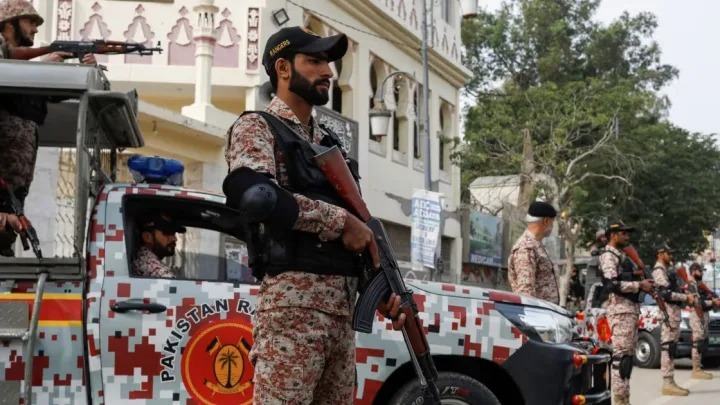 Ataques a oficinas políticas en Pakistán dejan 29 muertos antes de elecciones