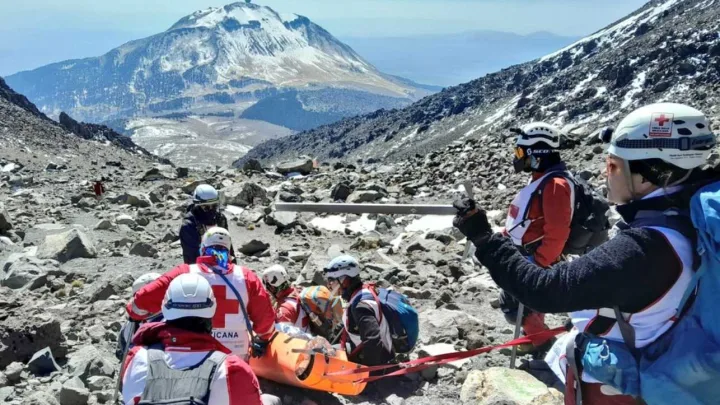  Hallan Cuerpo en el Pico de Orizaba, Posible Alpinista Desaparecido   