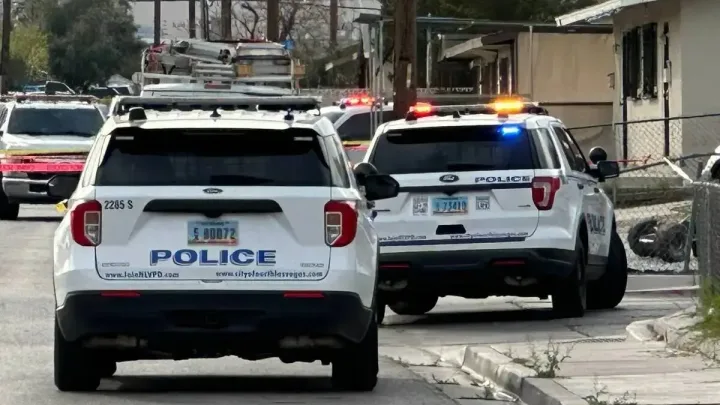  Tragedia en Las Vegas: Policías abaten a hombre tras tiroteo en complejo residencial