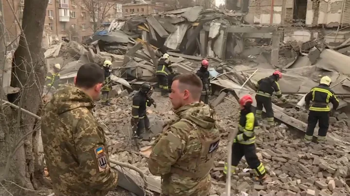 Kiev Refuerza Seguridad Ante Amenazas y Ataques Rusos