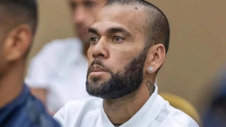 Dani Alves queda en Libertad Provisional tras Pagar Fianza