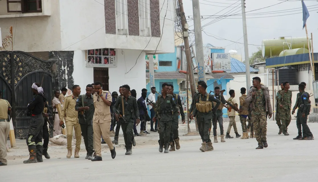 Se intensifica la lucha contra el grupo extremista en Somalia   