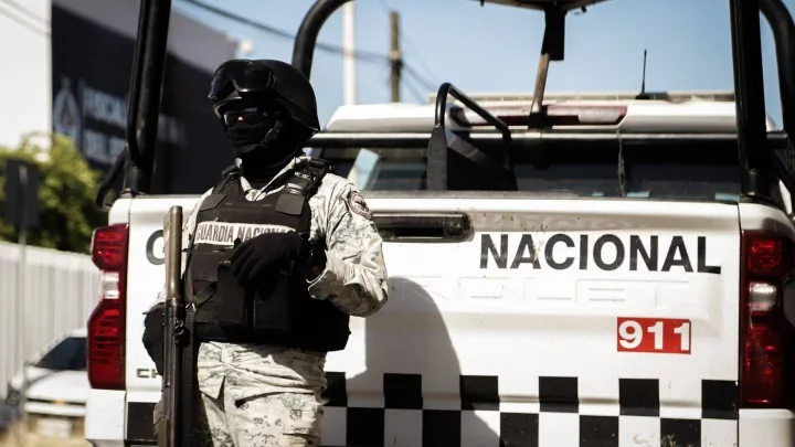 Liberan a 16 Personas en Sinaloa; Muere Agente de la Guardia Nacional