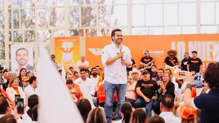 Jorge Álvarez Máynez Acusa a Sheinbaum de Montaje en Spots de Campaña