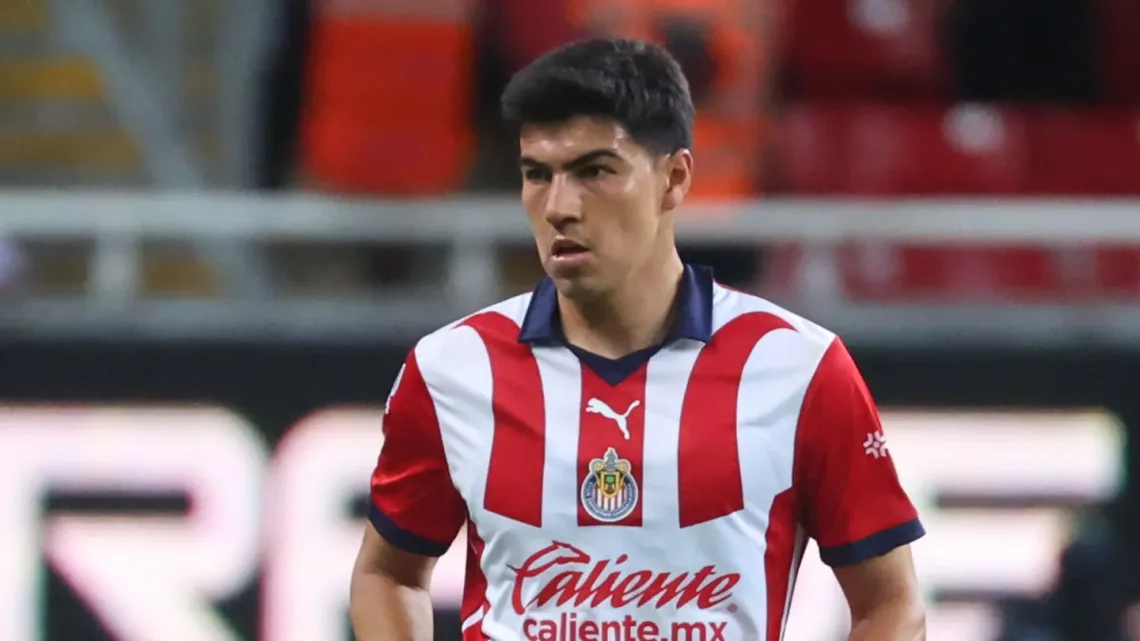 “Gerardo Espinoza: Líder en Ecuador, Anhela la Liga MX”