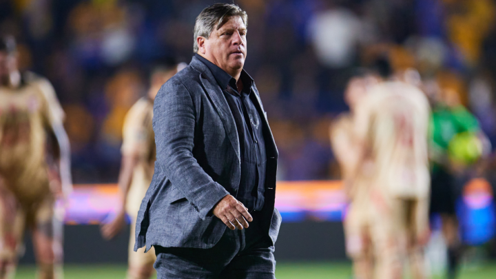Miguel Herrera no seguirá como DT de Xolos; ya se despidió de sus jugadores