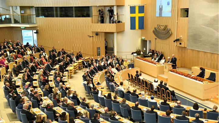 Suecia aprueba ley de cambio de género que genera debate