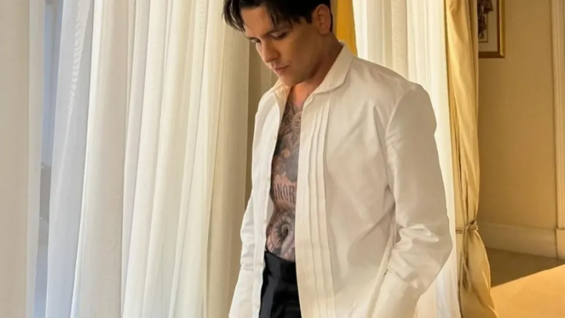 Christian Nodal sorprende con radical cambio de look