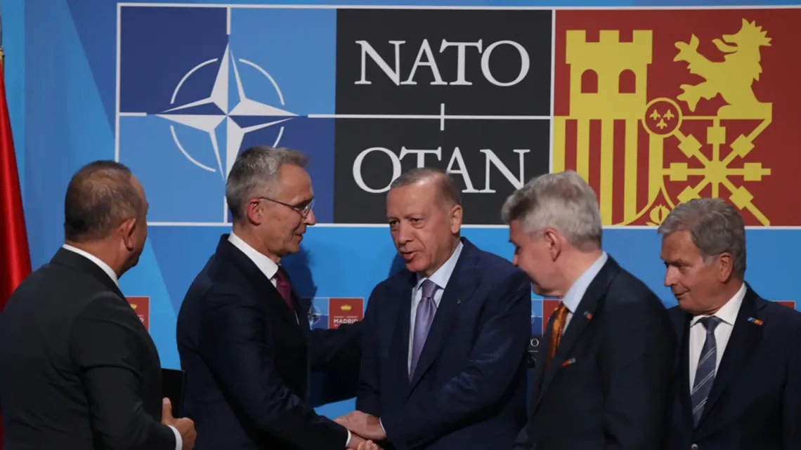 OTAN Promete Refuerzos Militares a Ucrania: Más Defensas Aéreas en Camino