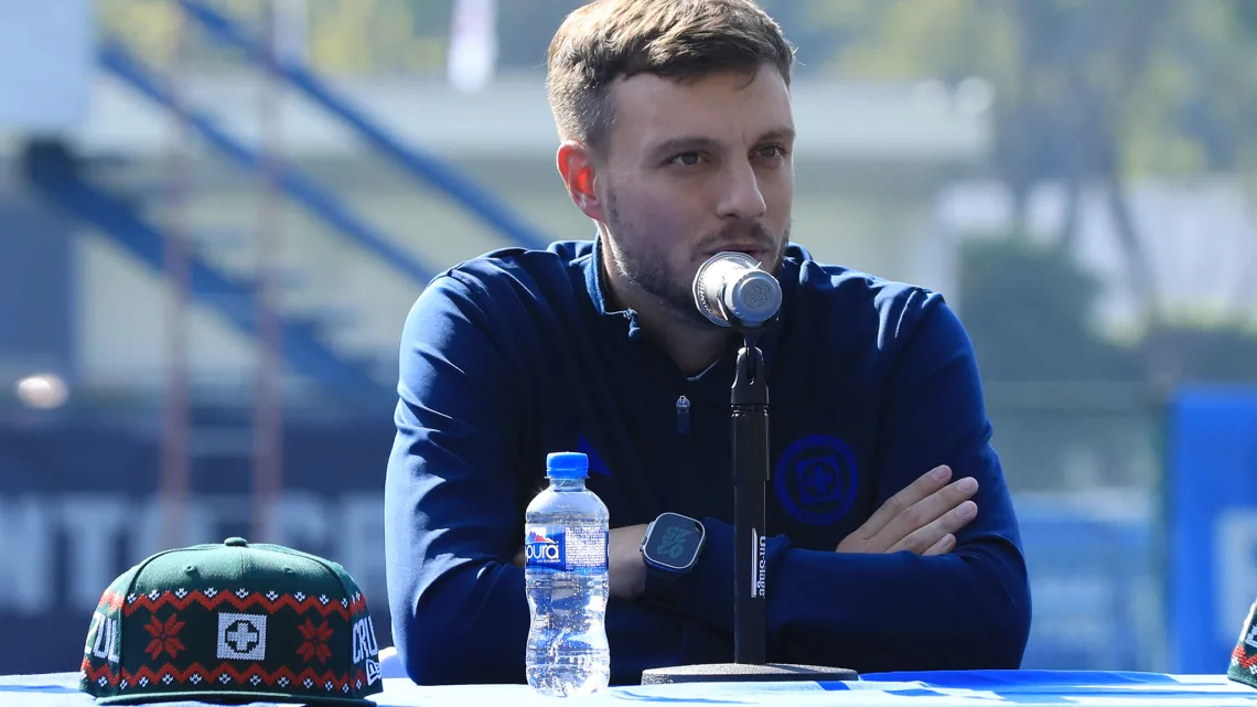 Martín Anselmi Renueva con Cruz Azul Hasta el 2027