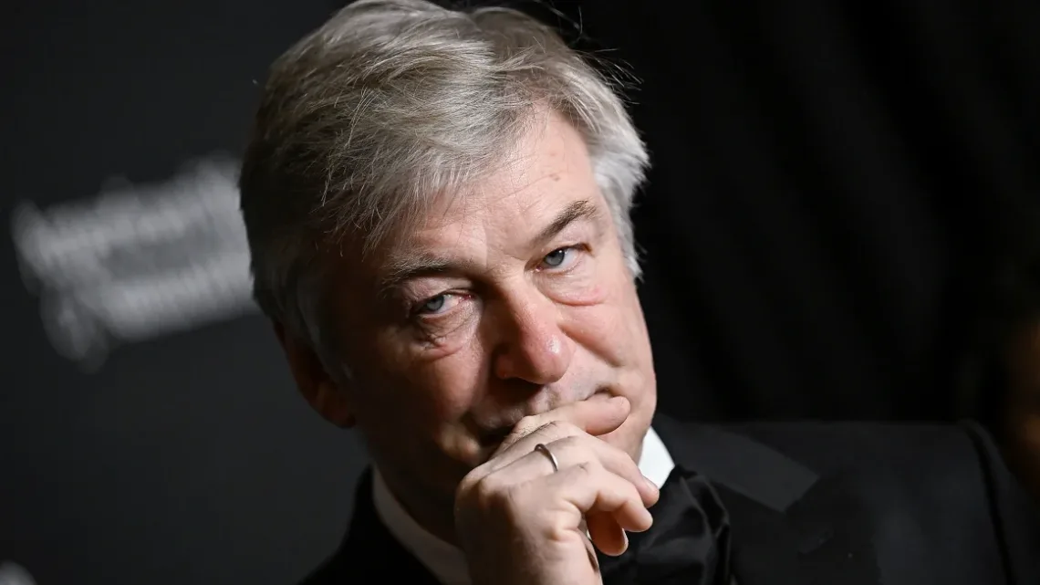 Alec Baldwin habla sobre su lucha contra la adicción a las drogas y el alcohol