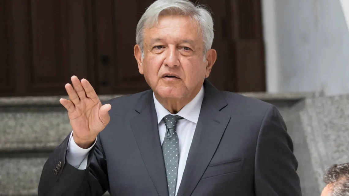 AMLO señala “hay que tener cuidado con los extremistas”