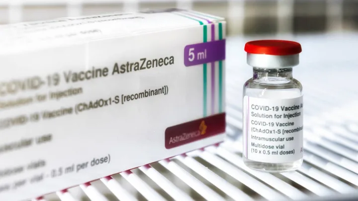 Más allá de AstraZeneca: Otras vacunas antiCOVID relacionadas con trombosis