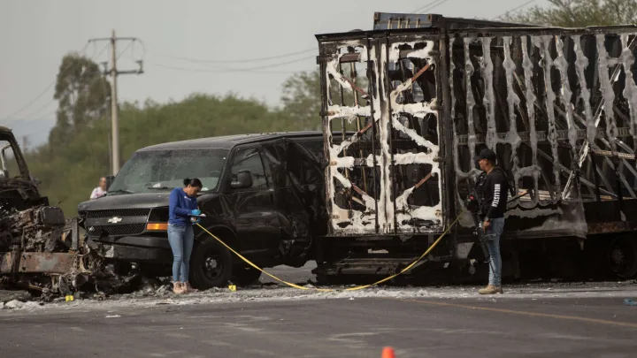 Violencia en Zacatecas: bloqueos carreteros y hallazgo de cuerpos en Fresnillo   