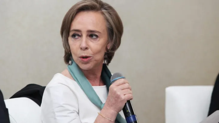 Polémica por Divulgación de Datos Personales de María Amparo Casar