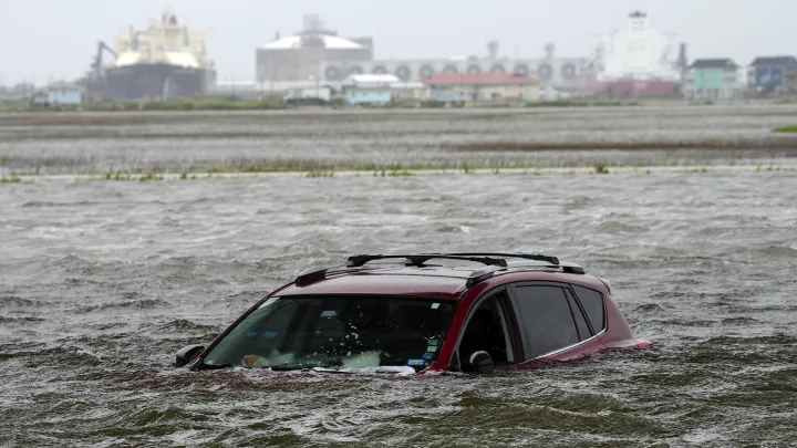 Tormenta Alberto deja devastación en Monterrey
