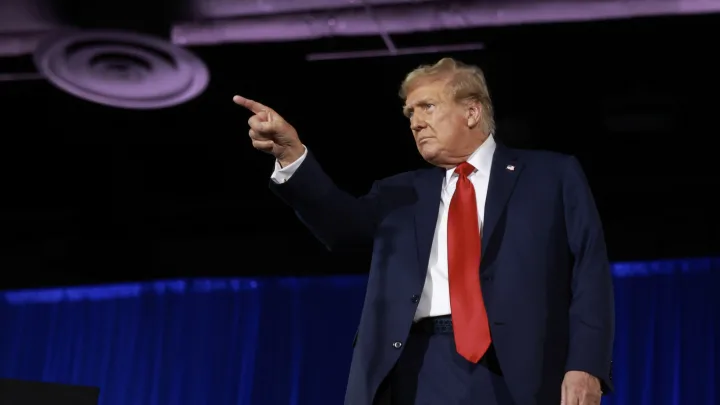  Tribunal de Nueva York Ratifica Restricciones a Trump tras Condena