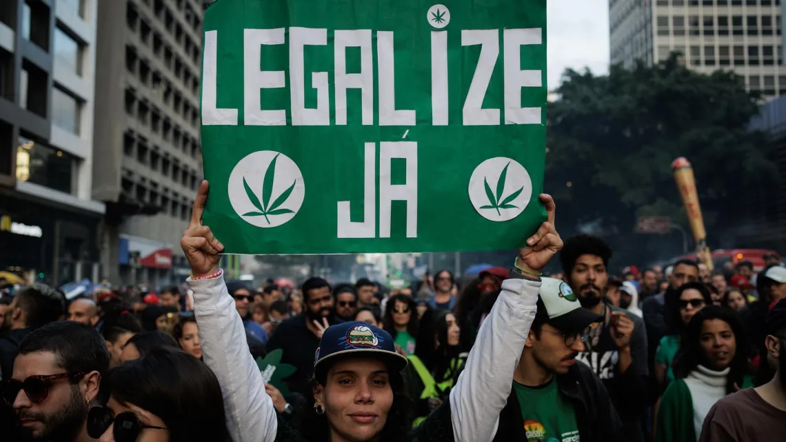 Brasil despenaliza la tenencia de marihuana para consumo personal   