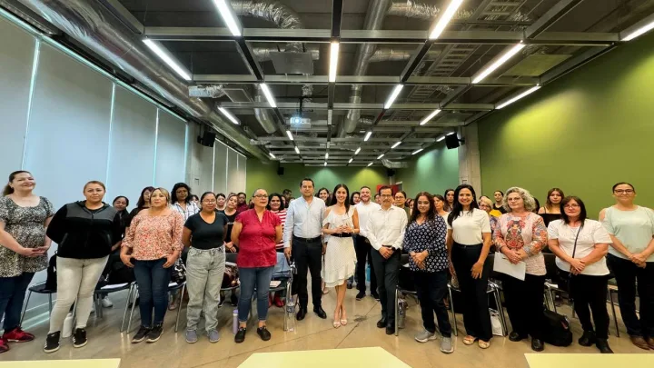 Reactivan capacitación para mujeres operadoras de transporte público