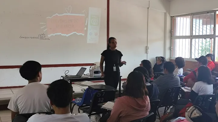 Acerca SESA servicios a COBAQ en El Marqués