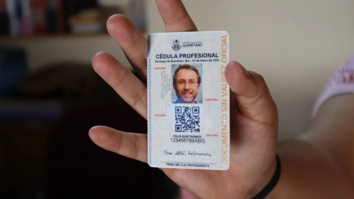 Invita SEDEQ a tramitar la cédula profesional