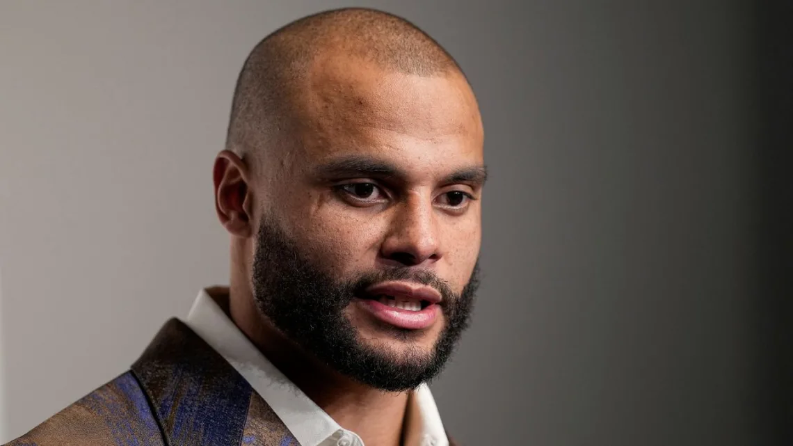 Dak Prescott libra acusación de agresión sexual