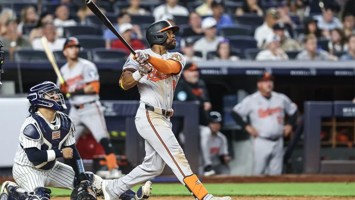  Orioles destroza a Yankees y se acerca al liderato