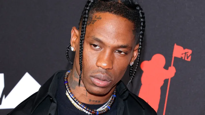 Travis Scott arrestado en Miami por intoxicación y disturbios públicos   