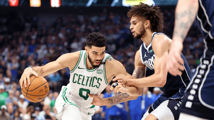 Celtics cerca del título tras vencer a Mavericks en un emocionante partido