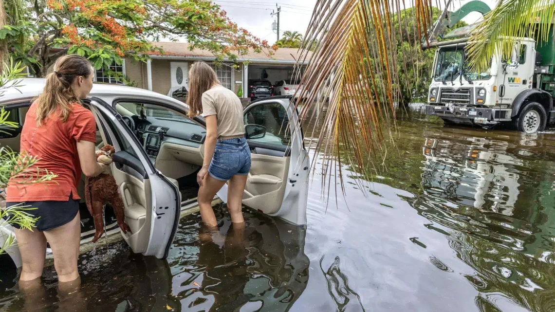 Florida en emergencia: graves inundaciones afectan cinco condados del sur