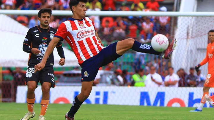  Derrota contundente: Chivas cae 3-0 ante los Tuzos del Pachuca en la Final de la Copa por la Paz   