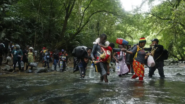 Crisis Humanitarias en América Latina: Millones de Desplazados en Seis Crisis Regionales