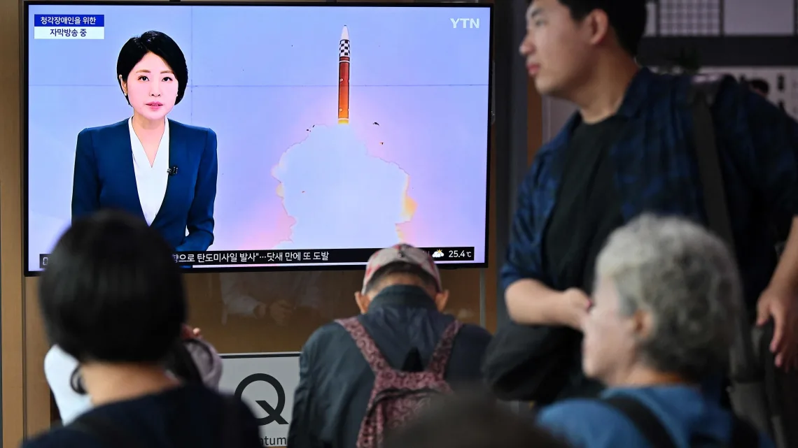 Corea del Norte realiza lanzamientos de misiles balísticos tras maniobras militares